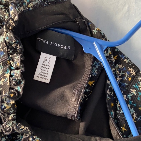 EXCELLENT CONDITION NORSTROM DRESS - Picture 6 of 6